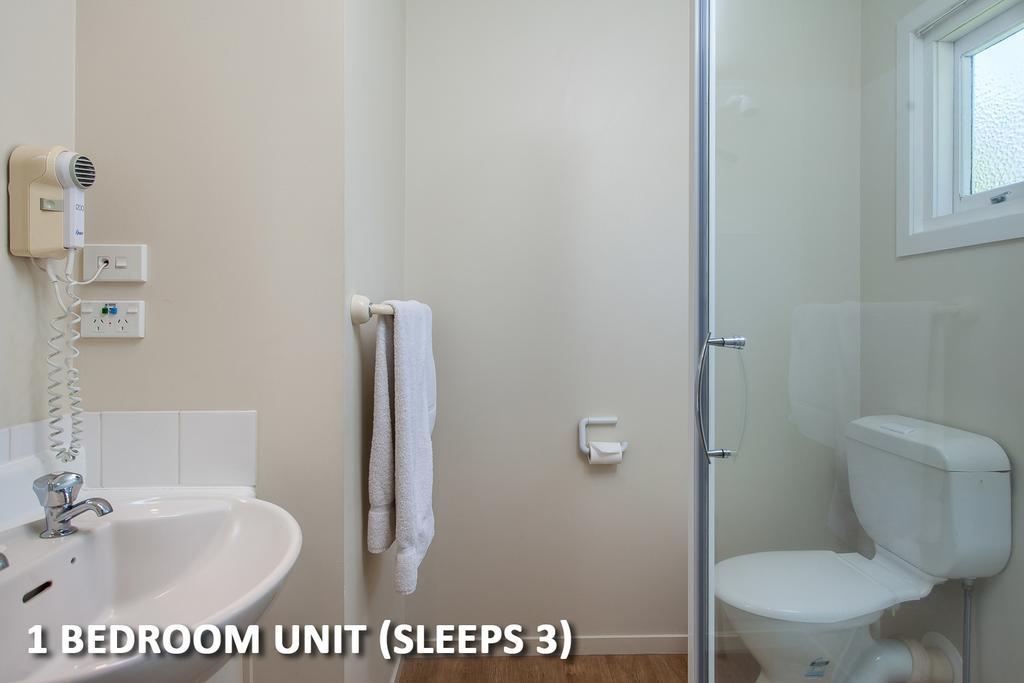 Amber Court Motel Уакатане Стая снимка