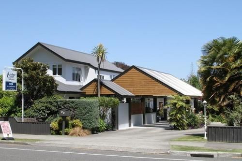 Amber Court Motel Уакатане Екстериор снимка