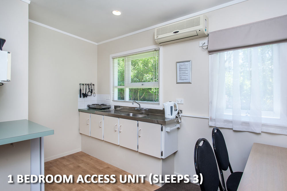 Amber Court Motel Уакатане Екстериор снимка